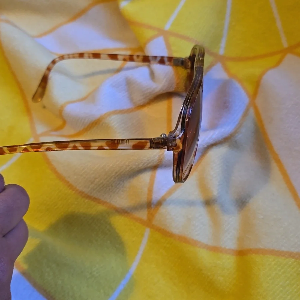 VGUC- Vintage Large Pilot Sunglasses with Gradient Lens Tortoise Frame - Picture 4 of 14
